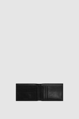 Internal product shot of the Oroton Marcus Veg 12 Credit Card Wallet in Black and Premium vegetable-tanned leather for Men .