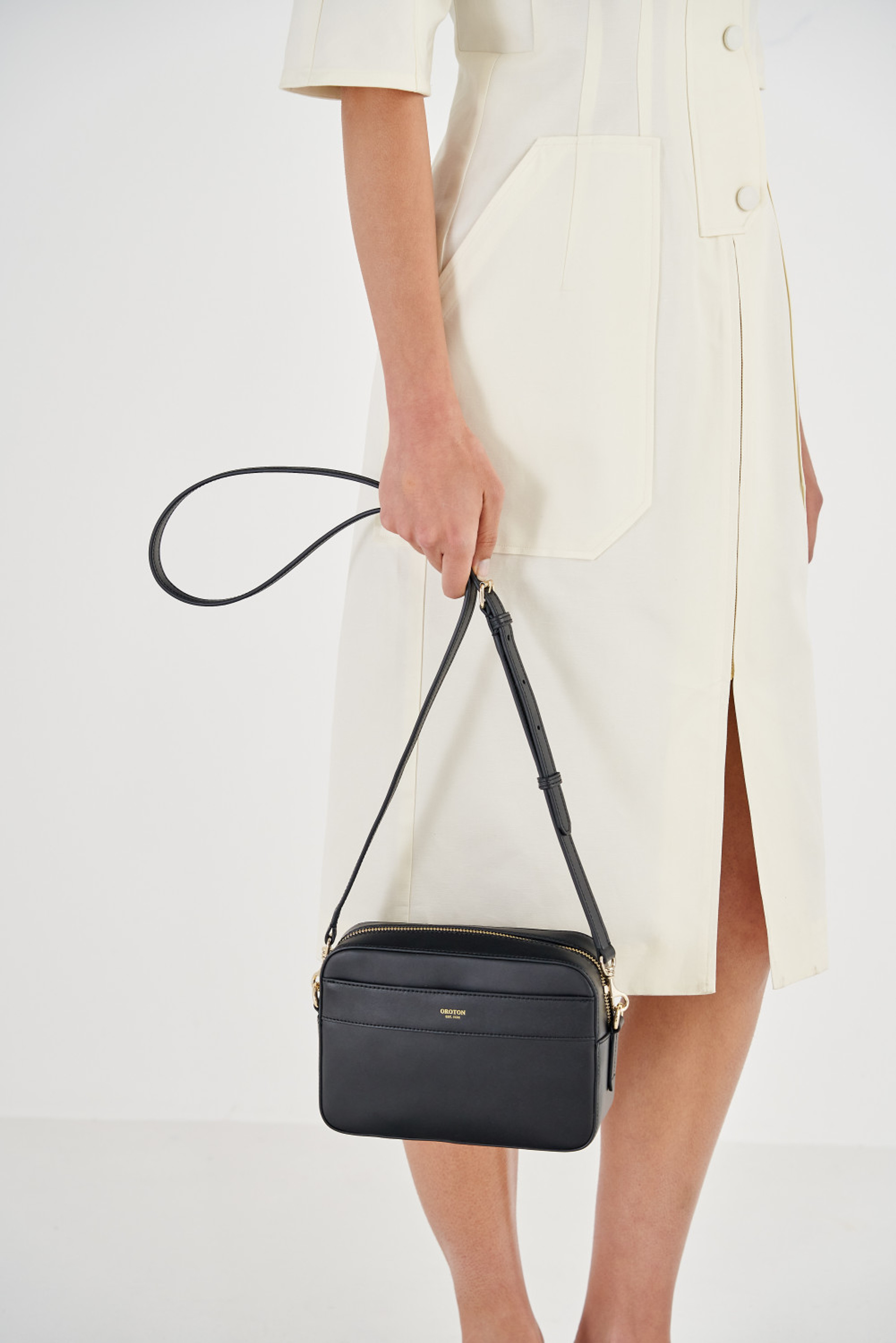 Harvey Camera Crossbody Black Oroton