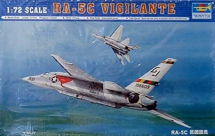 トランぺッター1/72 RA-5C ビジランティ