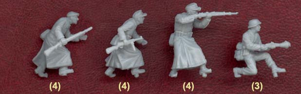 Germans in Berlin 1945 Soldiers & Civilians (39) (Plastic Kit) 1