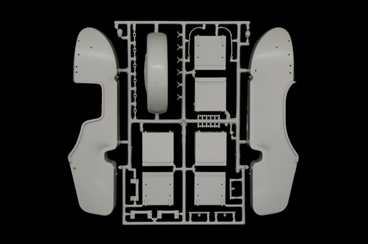 BMW R/75 1/9スケール プラモデル Amazon.com: Italeri 7403S 1/9 BMW R75 German Military