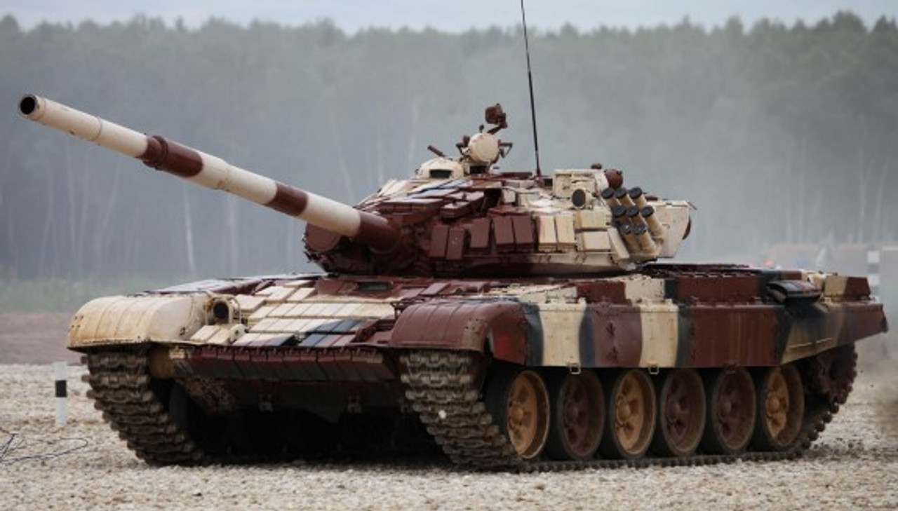 russian t-72b/b1 main battle tank trumpeter