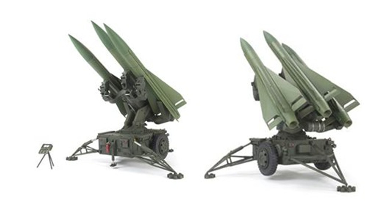 完成品 Hawk Missile Carrier 1/35 スケール