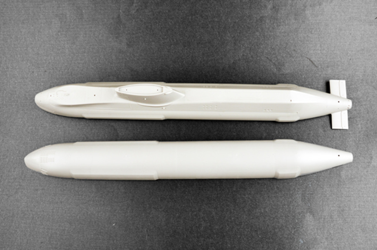 HMS Astute British Submarine 1/144 Trumpeter
