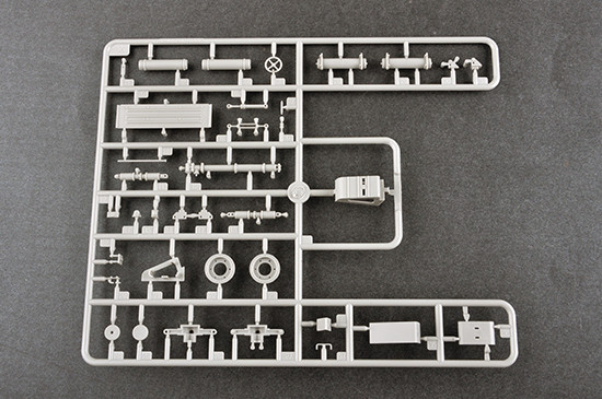 MAZ-537G Late Production Tank Transporter w/ChMZAP-9990 Semi
