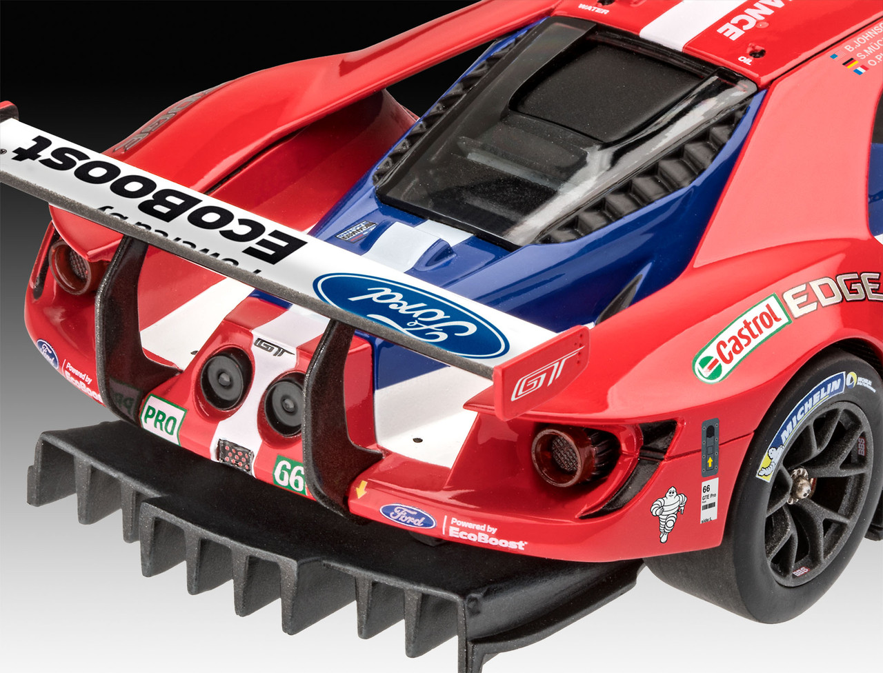 Ford GT LeMans Race Car w/paint & glue 1/24 Revell Germany
