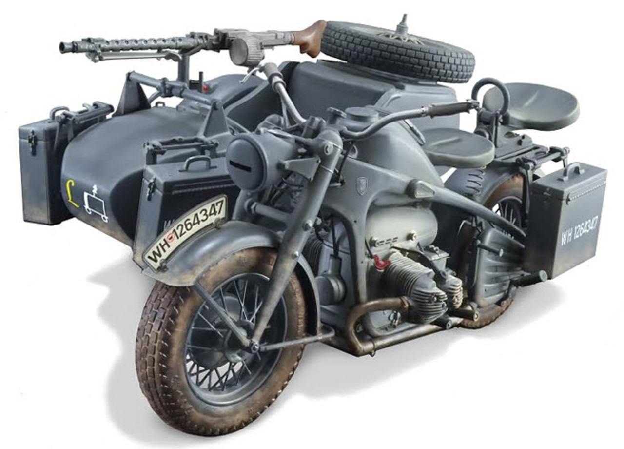 Zundapp KS750 Motorcycle w/Sidecar 1/9 Italeri