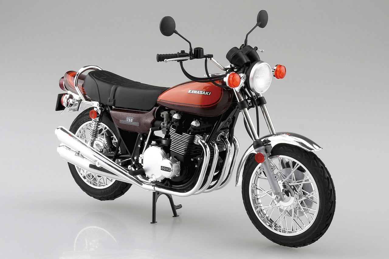 1973 Kawasaki Z2 750RS Motorcycle 1/12 Aoshima