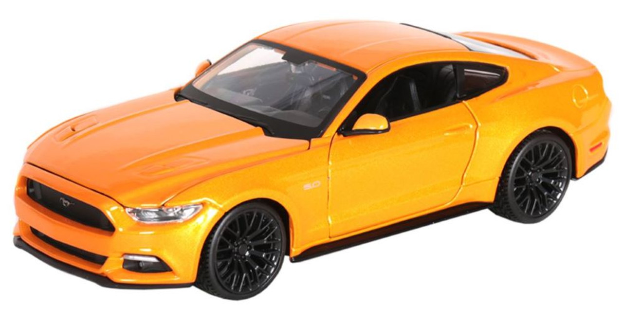 マスタング2015ＧＴマイストイエロー18/1。 MAISTO 1/18 SPECIAL EDITION YELLOW 2015 FORD MUSTANG GT USED