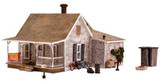 Built-N-Ready Old Homestead House HO Scale Woodland Scenics