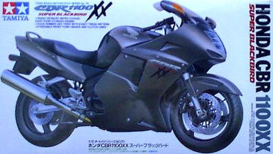Honda CBR-1100XX Super Blackbird 1/12 Tamiya