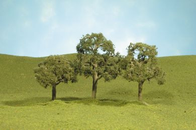 Scenescape 2-1/2"- 3-1/2" Walnut Trees (3/pk) Bachmann Trains