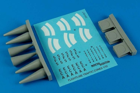 Aircraft Warning Cones (6) 1/32 Aerobonus