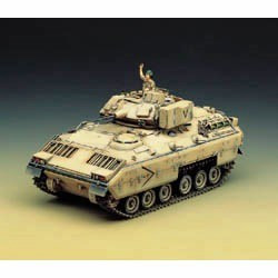 M2 Bradley IFV 1/35 Academy