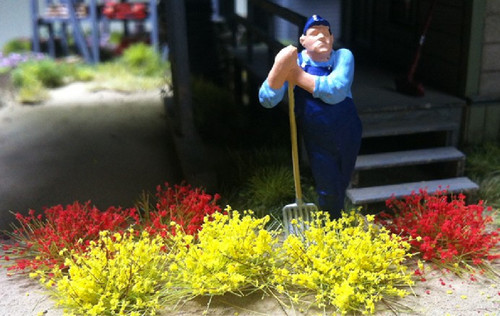 Scenescapes 10mm Tufts Yellow & Red (50/pk) Bachmann