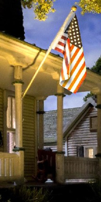 Just Plug: Small Mount Pole w/United States Flag for Multiple Scales Woodland Scenics