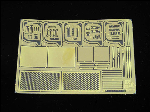 PzKpfw II Ausf L Luchs (SdKfz 123) 9th Pz Division Light Recon Tank 1/16 Classy Hobby