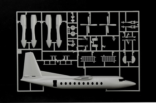 Fokker F27 Maritime Patrol Twin-Engine Aircraft 1/72 Italeri