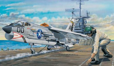 トランペッター　1/32 F-8J CRUSADER Amazon.com: Trumpeter 1/32 F8J Crusader US Navy Fighter