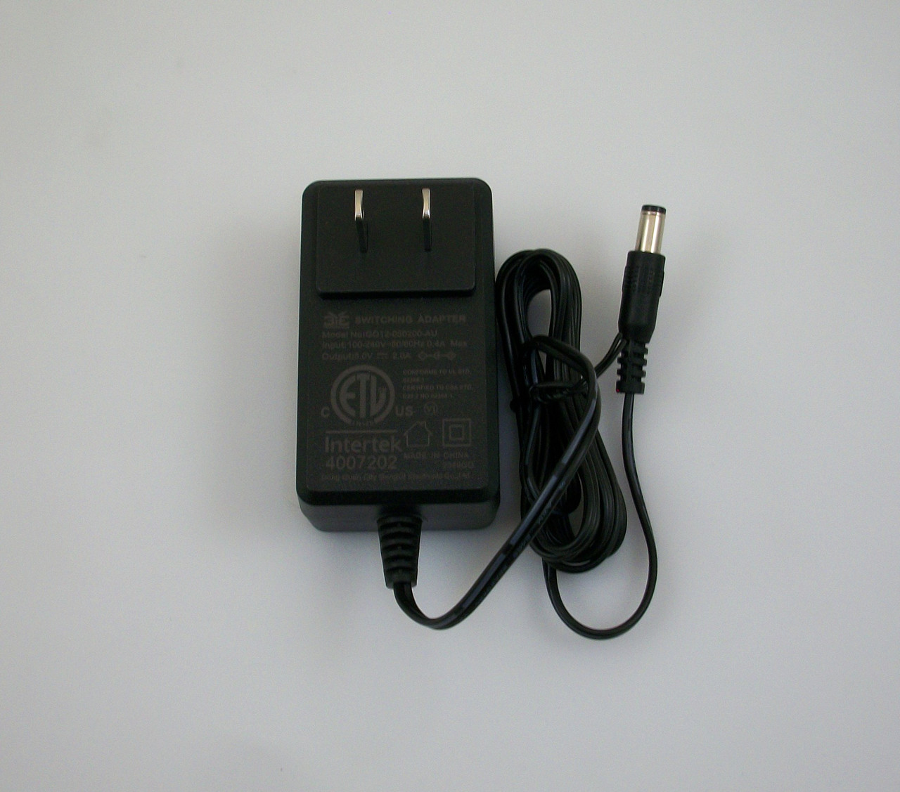 GQ12-050200-AU 5V/2A AC/DC Switching Power Adapter