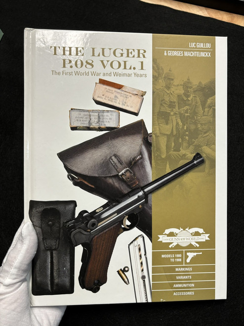 SOLD ! The Luger P.08 Vol 1