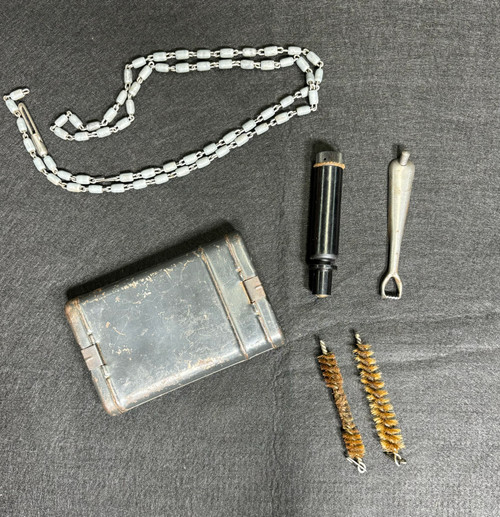 Very Good 1943 Nazi Small Arms Cleaning kit