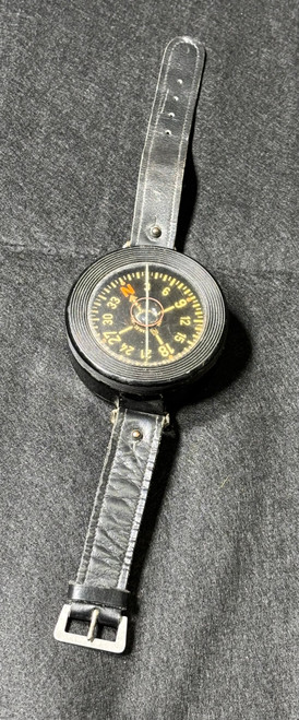 Luftwaffe Airmen’s Bakelite Armband-kompass