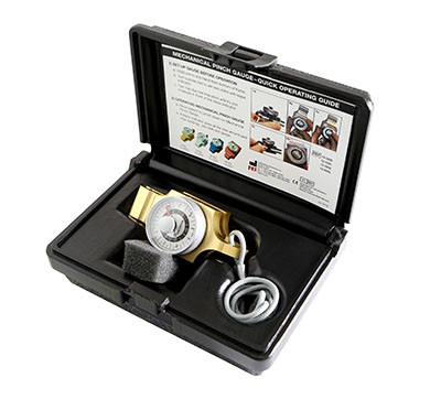 Baseline Pinch Gauge with Case, Mechanical, Gold - 2 lbs Capacity.