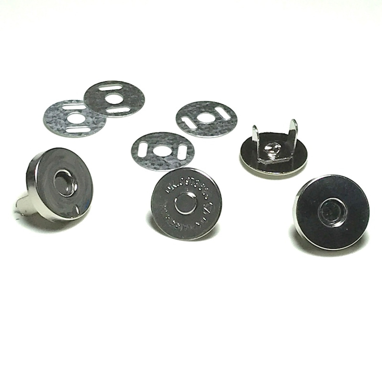 magnetic snap fasteners