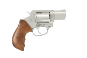 Taurus 605 .357 Magnum / .38 Special Stainless Steel Revolver with Walnut Grips - 2.5 Inch Barrel Taurus 605 .357 Magnum / .38 Special Stainless Steel Revolver with Walnut Grips - 2.5 Inch Barrel
