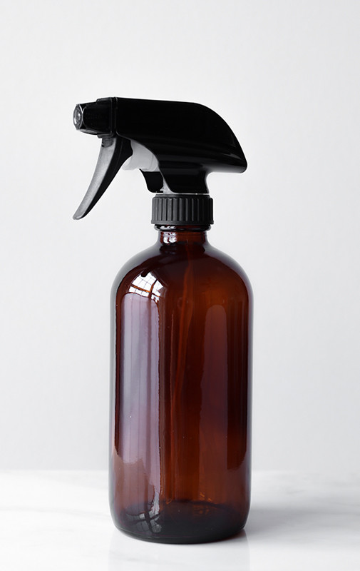 Amber Glass Cleaner Bottle with Black Spray Nozzle - RAIL19