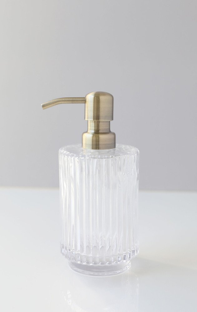 https://cdn11.bigcommerce.com/s-i17pk3h6/images/stencil/1000x1000/products/359/2345/Parisian-Fluted-Glass-Soap-Dispenser-Clear-Bathroom-Kitchen-dish-soap-hand-soap-lotion-farmhouse-brass-gold-RAIL19__18482.1650302432.jpg?c=2