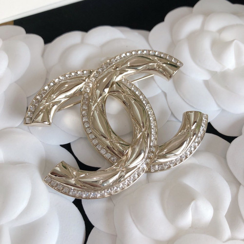 CC63 Brooch