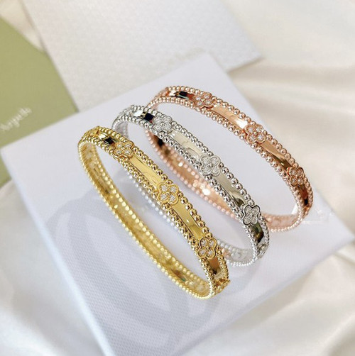 VCA Bangle