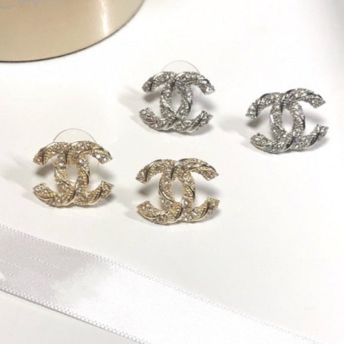 CC885 Stud Earrings