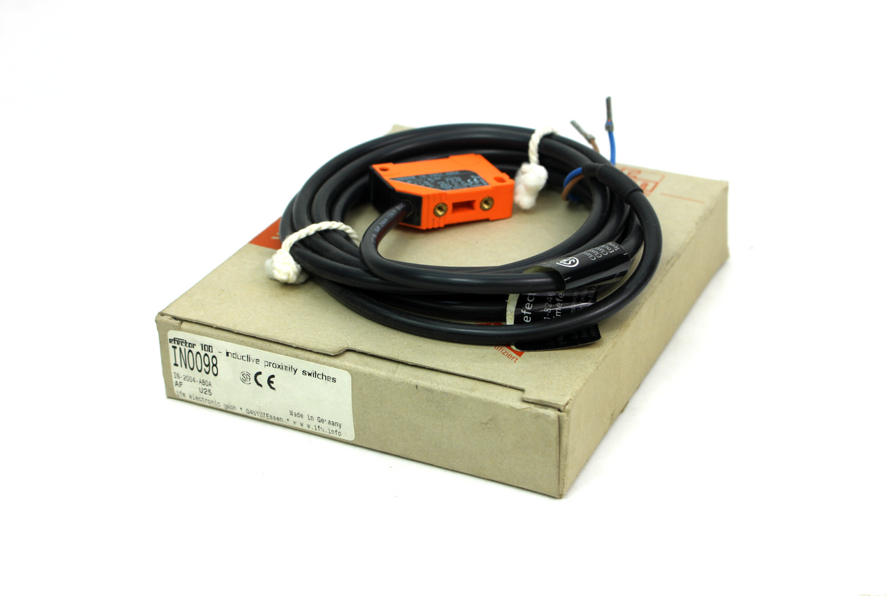 NOS IFM Efector 20-250VAC/DC 3-15mm Range Proximity Sensor KI0037 KI