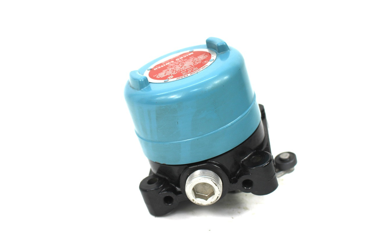 Micro Switch Limit Switch for HAZ. LOC. 14CX1 9116 Used