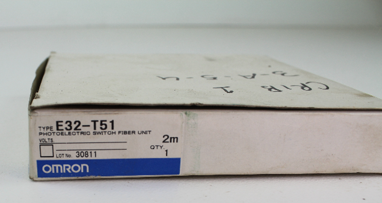 Omron E32-T51 Photoelectric Switch