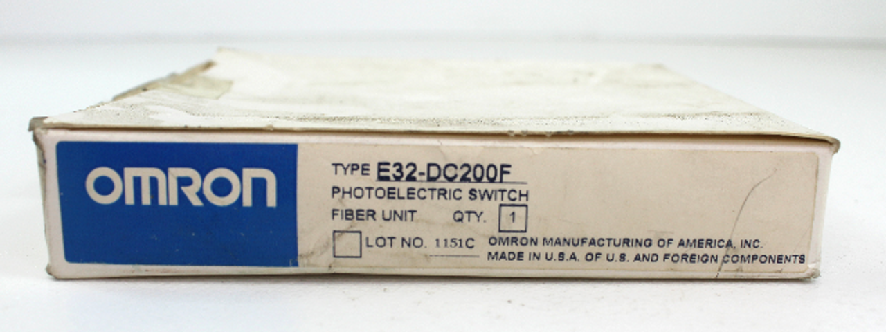 Omron E32-DC200F Photoelectric Switch