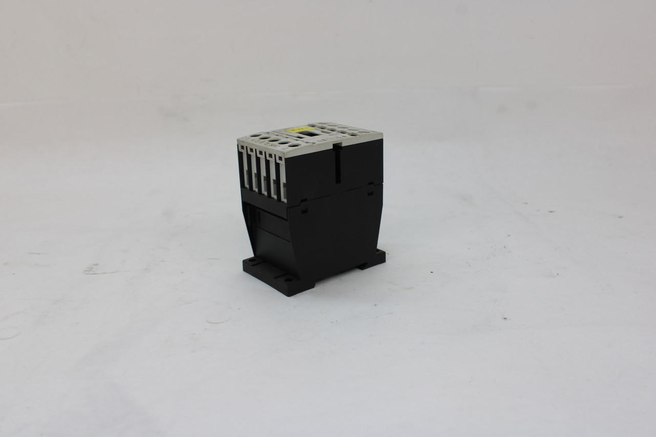 Moeller DIL M7-10 Contactor, 3 Pole 250 VDC, 20A
