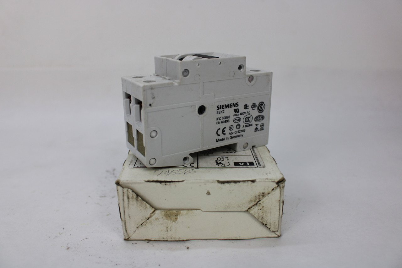 Siemens 5SX2 216-7 Circuit Breaker 2 Pole 16A, 400-480VAC