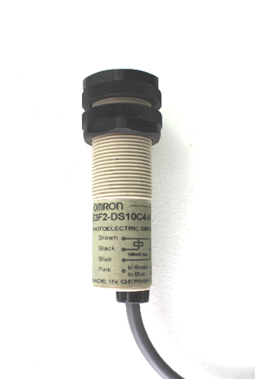 Omron E3F2-DS10C4-N Reflective Photoelectric Sensor 24V