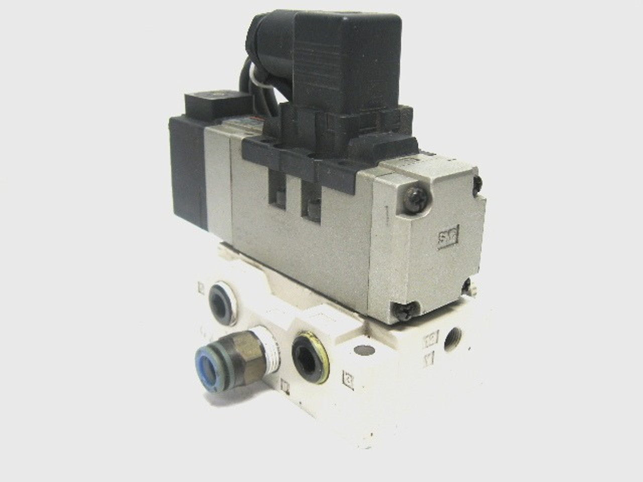 Smc VP7-6-FG-S Solenoid Valve 24 Vdc, 5 Port