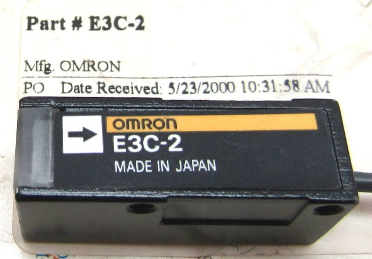 OMRON E3C-2 Photoelectric Sensor, Missing Screws