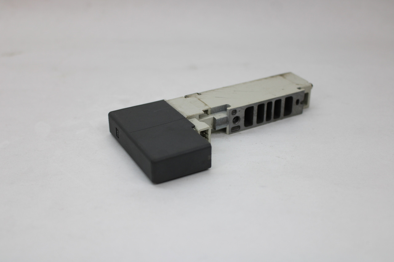 SMC VQC2100-5 Plug-in Solenoid Valve, 5-Port, 0.1~0.7MPa