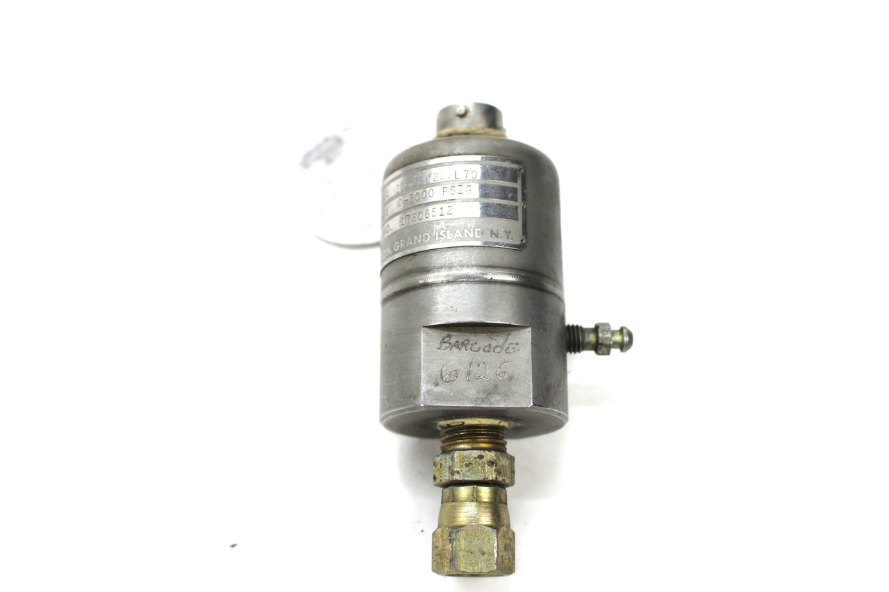 Viatran 1082BC2AAL70 Pressure Transducer 0-3000 PSIG