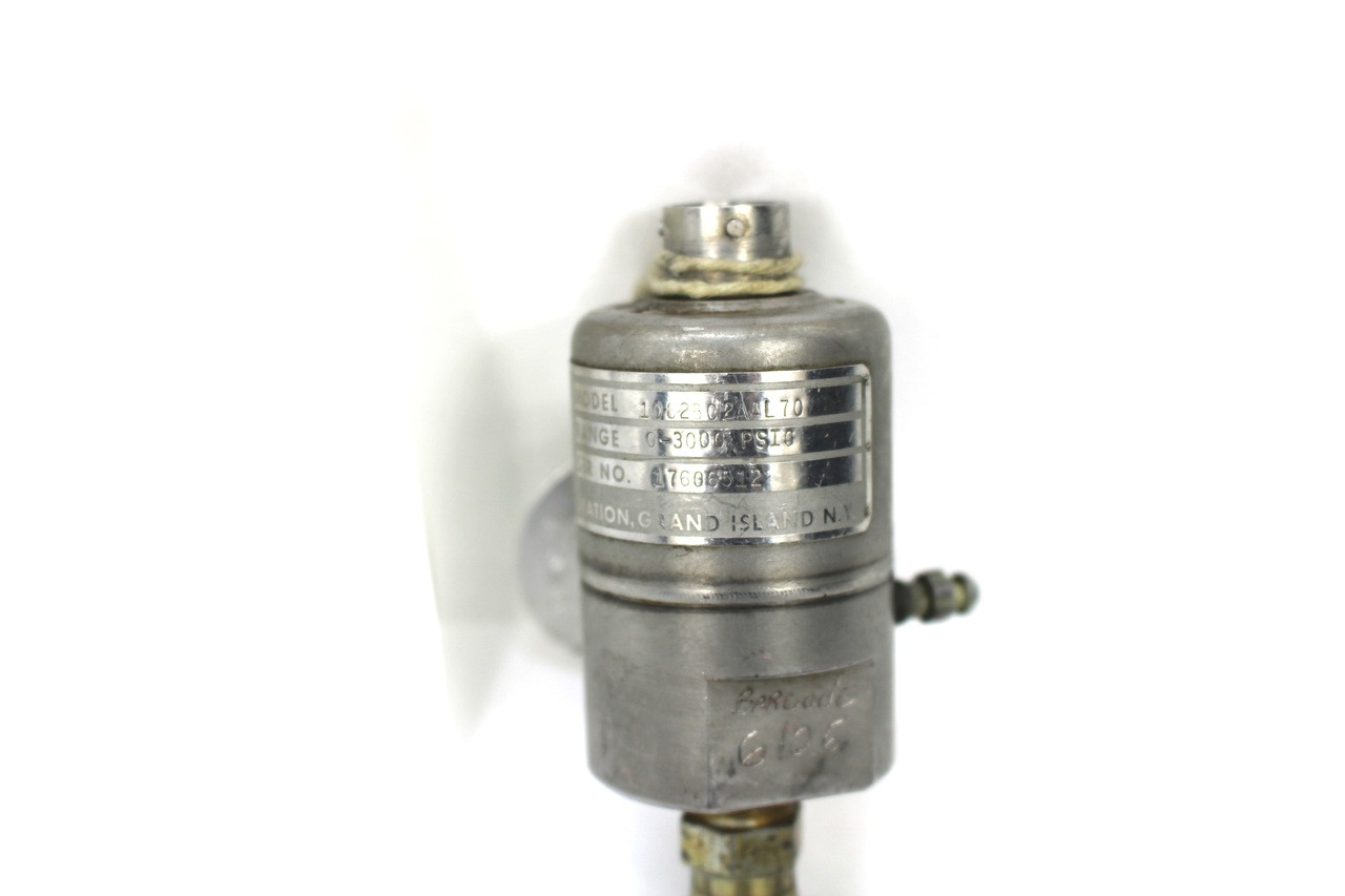 Viatran 1082BC2AAL70 Pressure Transducer 0-3000 PSIG
