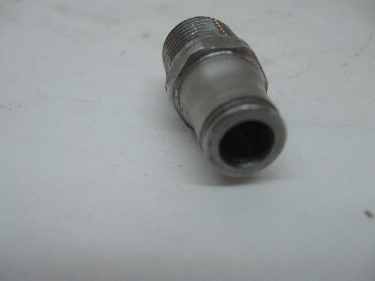 Legris 3805 56 14 Male Connector SS 1/4" OD x 1/4" NPT Pkg of 2 New