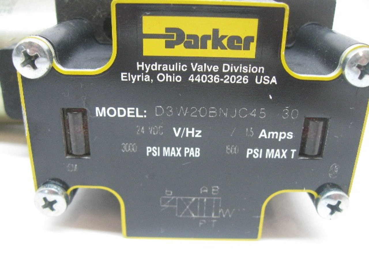 Parker D3W20BNJC4530 Directional Control Solenoid Valve 3000 Psi 24Vdc