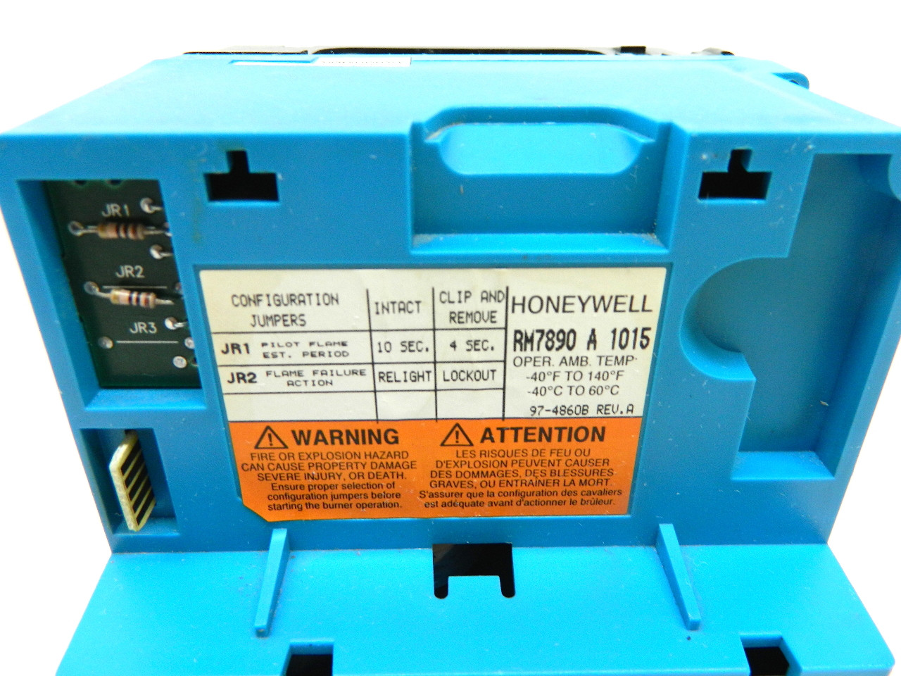 Honeywell RM7890A 1015 Burner Control 120Vac 7800 Series with Base